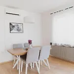 House Petar 1